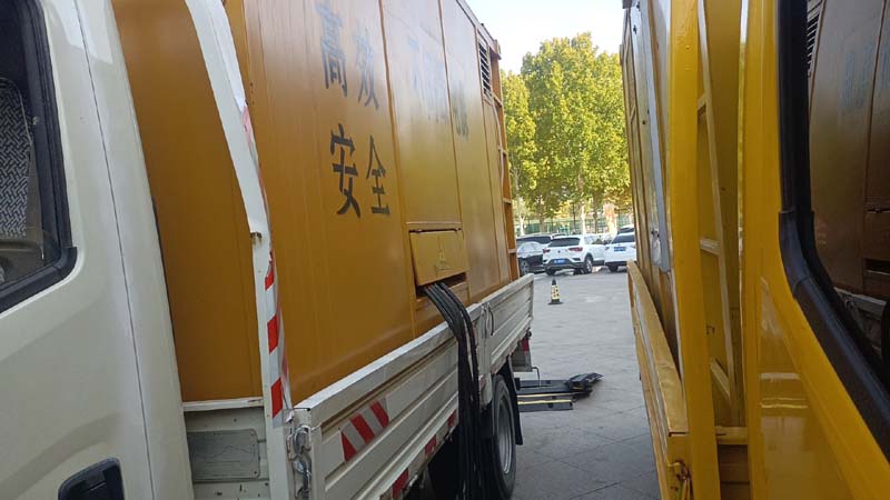 南开如何判断柴油发电机组和UPS电源的切换时间是否符合要求？